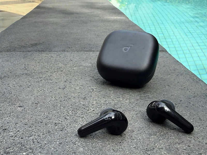 بررسی کامل ایرپاد انکر Soundcore R60i NC